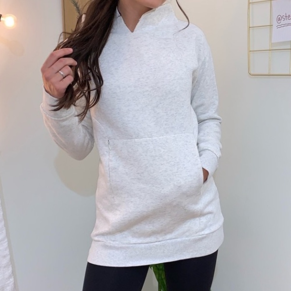 Light gray gymshark sweater